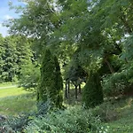 Kékhold *