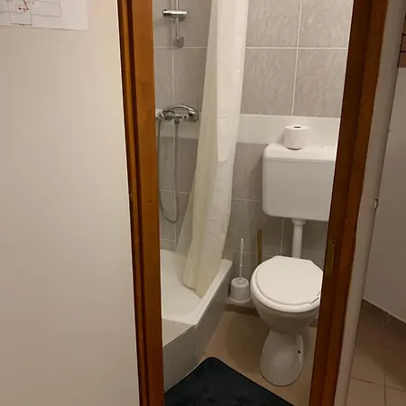 Kekhold Vendeghaz Bárdudvarnok