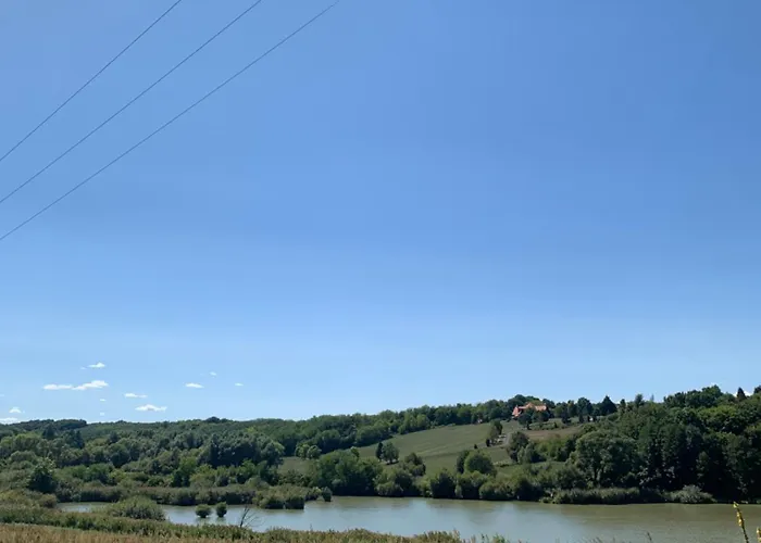 Kekhold Vendeghaz Bardudvarnok